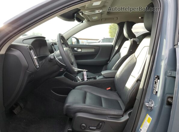 YV4AC2HL7L2341729 2020 VOLVO XC40 Blue 