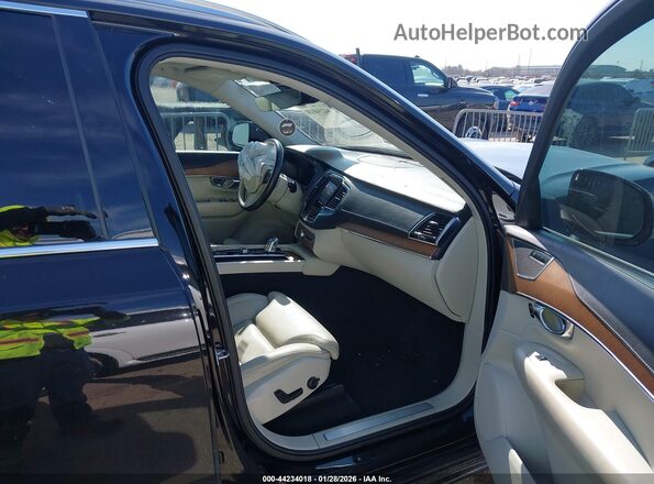 YV4BC0PL8H1109891 2017 VOLVO XC90 HYBRID Black Вид салону спереду