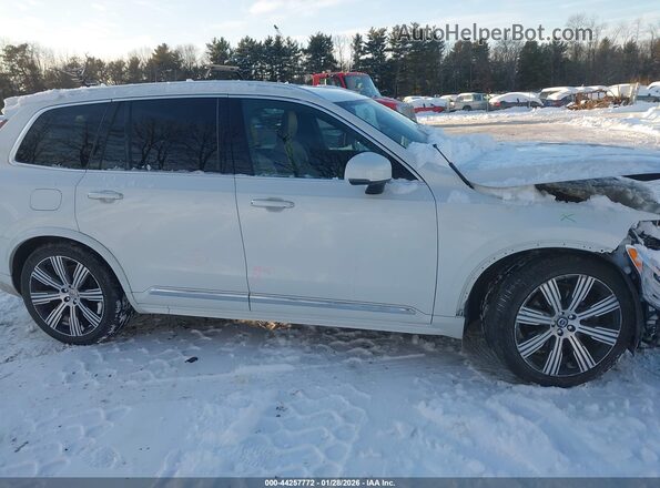 YV4BR0CL8M1673149 2021 VOLVO XC90 RECHARGE PLUG-IN HYBRID White Սալոնի հետևի տեսք