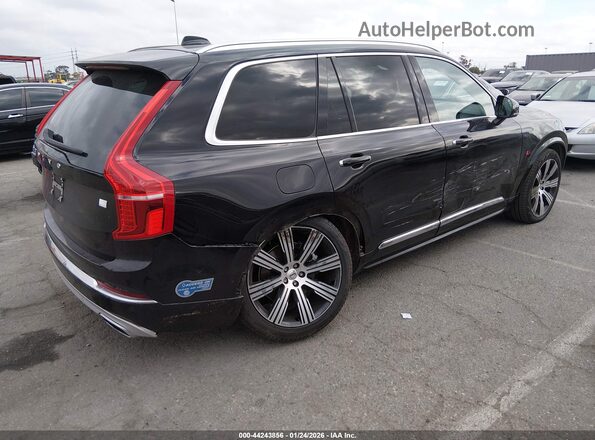 YV4BR0CL9M1682586 2021 VOLVO XC90 RECHARGE PLUG-IN HYBRID Black Tył prawy
