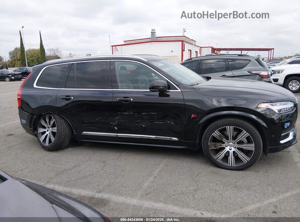 YV4BR0CL9M1682586 2021 VOLVO XC90 RECHARGE PLUG-IN HYBRID Black Widok wnętrza 360 stopni