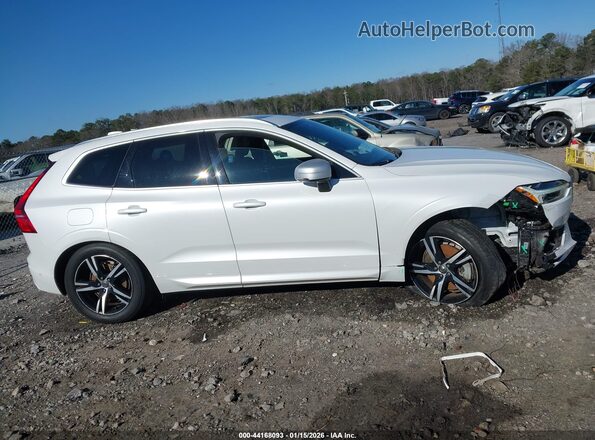 YV4BR0DM4J1003424 2018 VOLVO XC60 HYBRID White Widok wnętrza z tyłu