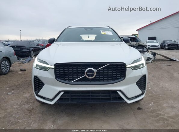 YV4BR0DMXN1946407 2022 VOLVO XC60 RECHARGE PLUG-IN HYBRID White ხელსაწყოთა პანელის ხედი