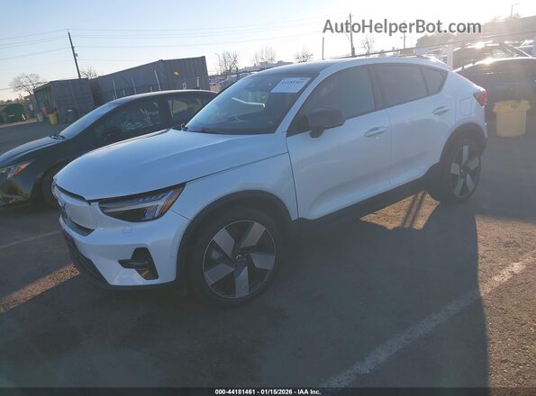 YV4ED3GM4P2032806 2023 VOLVO C40 RECHARGE PURE ELECTRIC White Передня ліва чверть