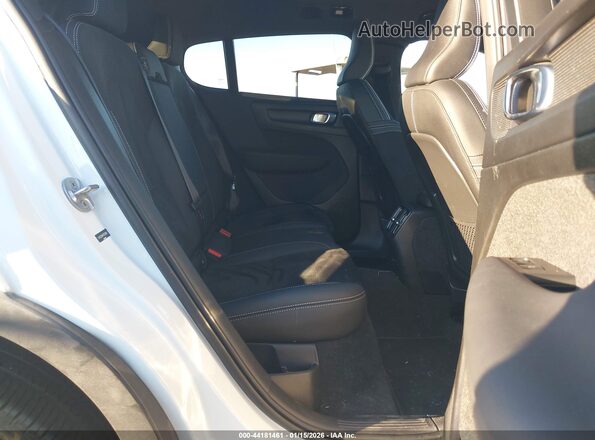 YV4ED3GM4P2032806 2023 VOLVO C40 RECHARGE PURE ELECTRIC White Вид наклейки з VIN-кодом