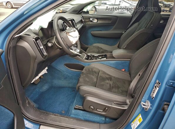 YV4ED3GM7P2037837 2023 VOLVO C40 Blue Սալոնի դիմացի տեսք