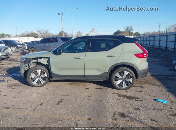 YV4ED3UL2P2106509 2023 VOLVO XC40 RECHARGE PURE ELECTRIC Green Widok wnętrza 360 stopni