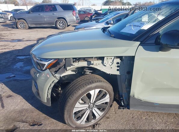 YV4ED3UL2P2106509 2023 VOLVO XC40 RECHARGE PURE ELECTRIC Green Widok z przodu