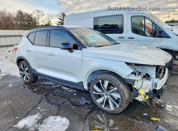 YV4ED3UR1M2578538 2021 VOLVO XC40 White Przód prawy