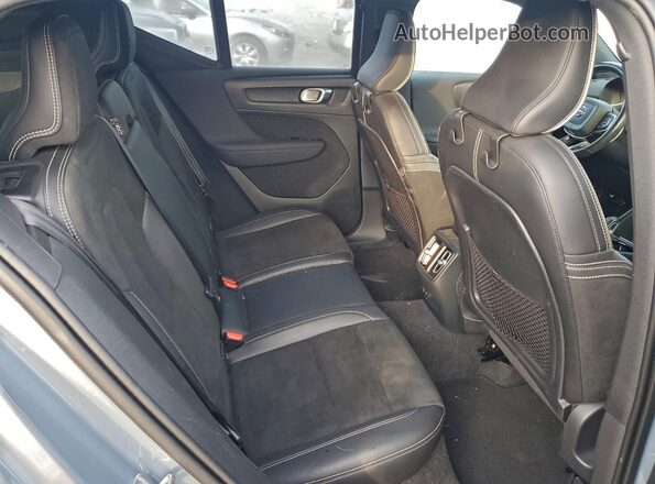 YV4ED3UR4M2534260 2021 VOLVO XC40 Blue Widok tylnych siedzeń