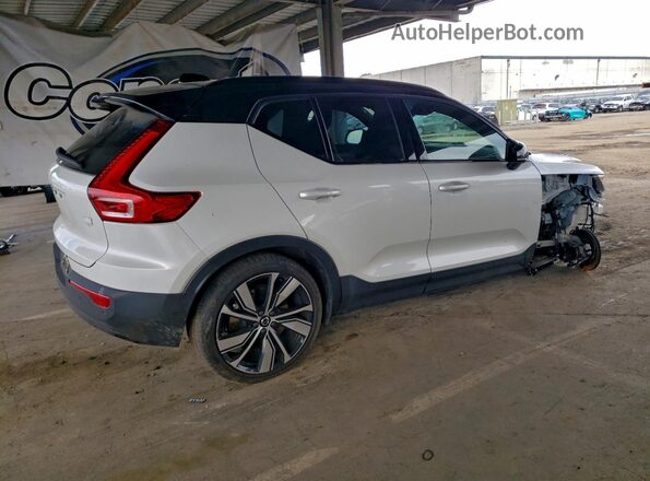 YV4ED3URXM2580482 2021 VOLVO XC40 White Tył prawy