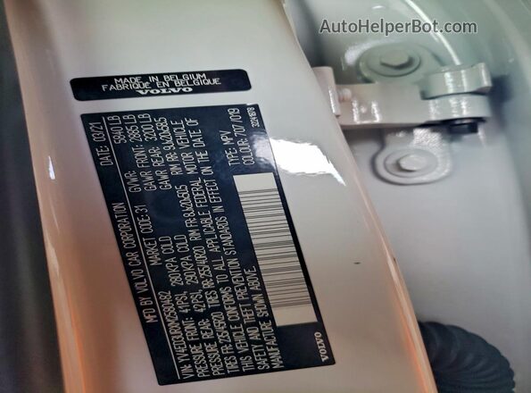 YV4ED3URXM2580482 2021 VOLVO XC40 White Widok naklejki z numerem VIN