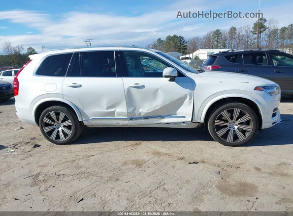 YV4H60CLXN1828224 2022 VOLVO XC90 RECHARGE PLUG-IN HYBRID White Вид задньої частини салону