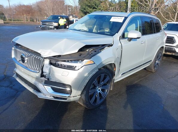 YV4H60CLXN1859411 2022 VOLVO XC90 RECHARGE PLUG-IN HYBRID Beige Przód lewy