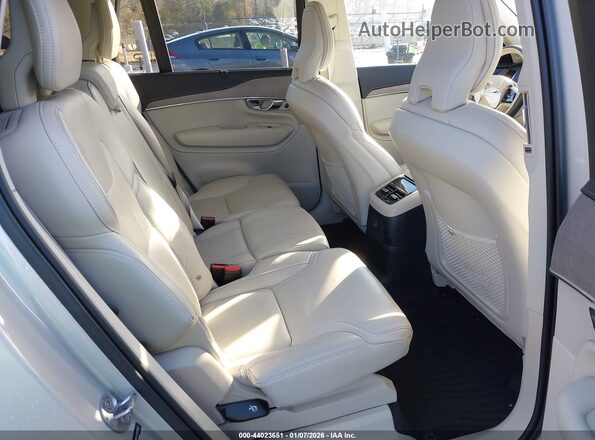 YV4H60CLXN1859411 2022 VOLVO XC90 RECHARGE PLUG-IN HYBRID Beige Widok naklejki z numerem VIN