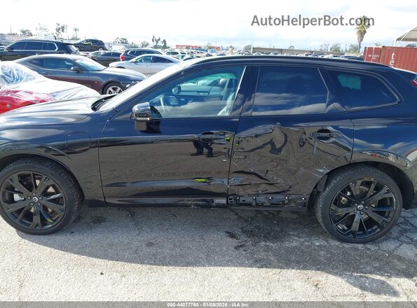 YV4H60DJ3R1865540 2024 VOLVO XC60 RECHARGE PLUG-IN HYBRID Black სალონის 360-გრადუსიანი ხედი