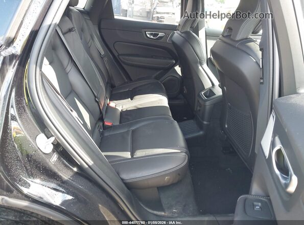 YV4H60DJ3R1865540 2024 VOLVO XC60 RECHARGE PLUG-IN HYBRID Black VIN კოდის სტიკერის ხედი