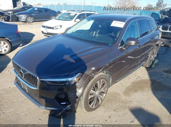 YV4H60DL6N1077203 2022 VOLVO XC60 RECHARGE PLUG-IN HYBRID Gray Առջևի ձախ երեք քառորդ տեսարան