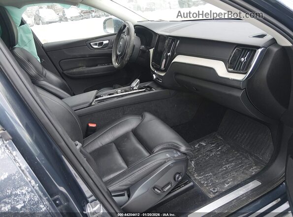 YV4H60DL8N1047118 2022 VOLVO XC60 RECHARGE PLUG-IN HYBRID Gray Սալոնի դիմացի տեսք