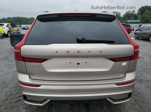 YV4H60DL8R1913941 2024 VOLVO XC60 Золотой Вид сзади