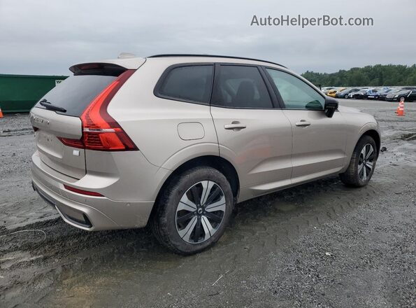 YV4H60DL8R1913941 2024 VOLVO XC60 Золотой Задняя правая четверть