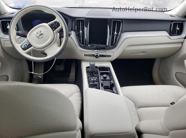 YV4H60DL8R1913941 2024 VOLVO XC60 Золотой Вид панели приборов