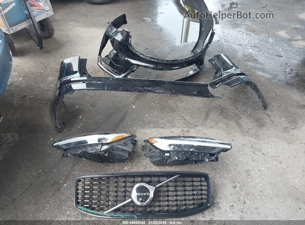 YV4H60DM3R1944927 2024 VOLVO XC60 RECHARGE PLUG-IN HYBRID Black Սարքավորումների վահանակի տեսք