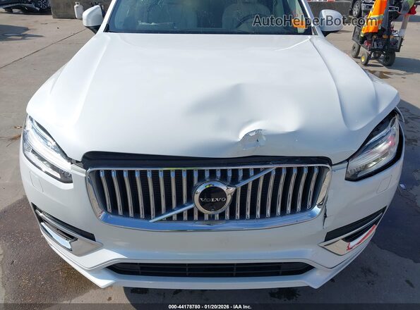 YV4H60LE8R1212139 2024 VOLVO XC90 RECHARGE PLUG-IN HYBRID White Vista frontal