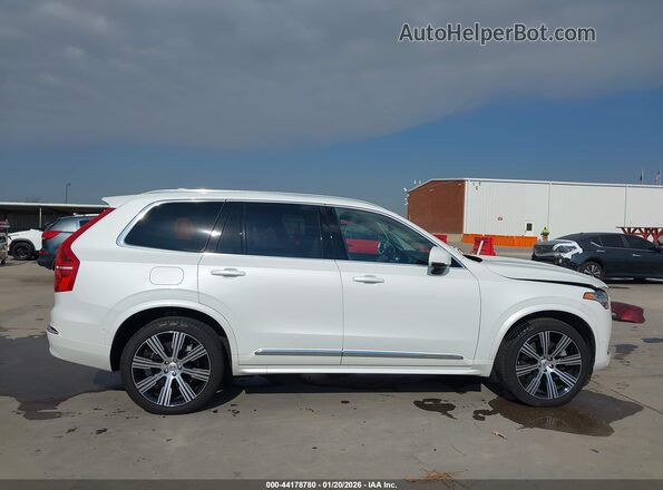 YV4H60LE8R1212139 2024 VOLVO XC90 RECHARGE PLUG-IN HYBRID White Vista interior trasera