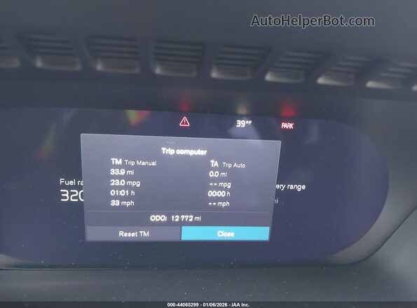 YV4H60PB5S1357872 2025 VOLVO XC90 PLUG-IN HYBRID Black Widok tylnych siedzeń