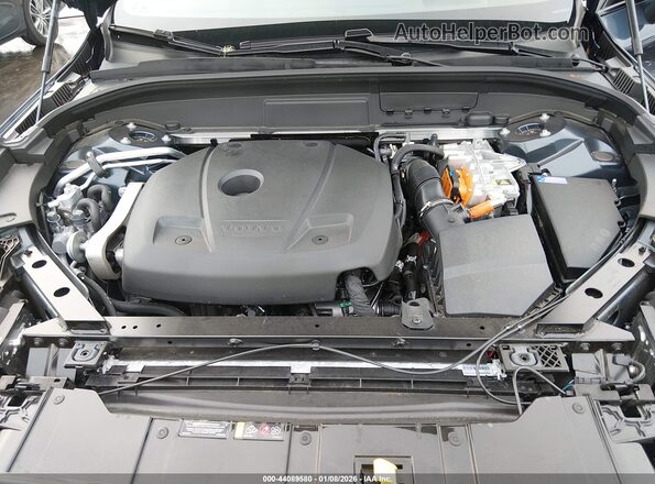 YV4H60RM3S1033673 2025 VOLVO XC60 PLUG-IN HYBRID Dark Blue Հետևի տեսք