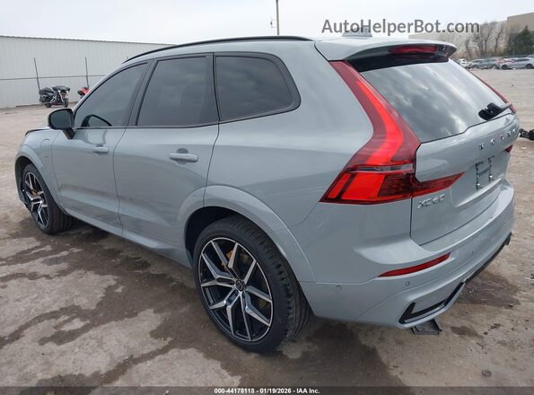 YV4H60RP4T1336201 2026 VOLVO XC60 PLUG-IN HYBRID Gray Trasero izquierdo