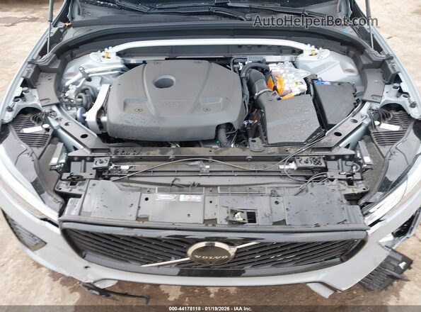 YV4H60RP4T1336201 2026 VOLVO XC60 PLUG-IN HYBRID Gray Vista trasera