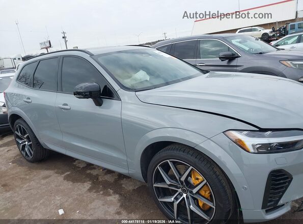 YV4H60RP4T1336201 2026 VOLVO XC60 PLUG-IN HYBRID Gray Vista interior trasera
