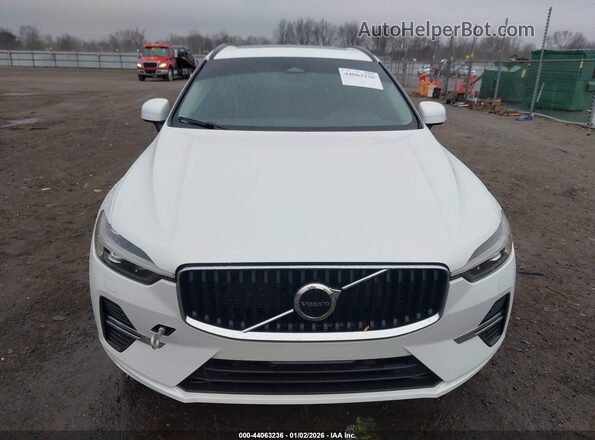 YV4L12DK9N1950017 2022 VOLVO XC60 Белый Вид щитка приборов