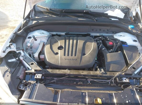 YV4L12DL5N1905486 2022 VOLVO XC60 White უკანა ხედი