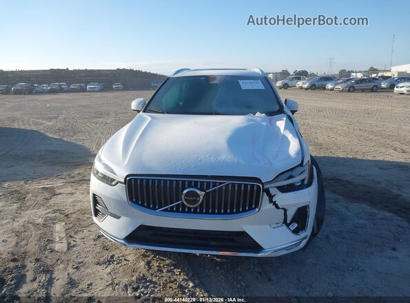 YV4L12DL5N1905486 2022 VOLVO XC60 White ხელსაწყოთა პანელის ხედი