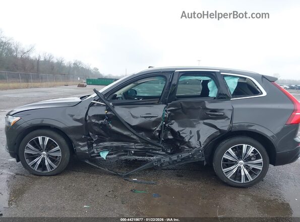YV4L12DL9N1003164 2022 VOLVO XC60 Brown Widok wnętrza z tyłu