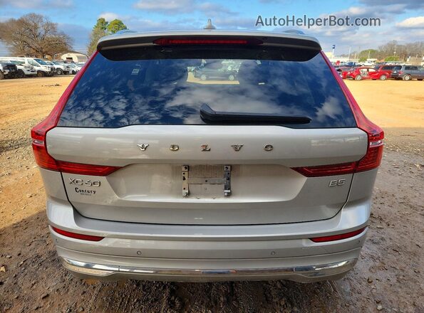 YV4L12DN3P1319549 2023 VOLVO XC60 Silver Vista trasera