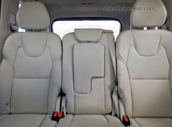 YV4L12PN7P1985471 2023 VOLVO XC90 White 