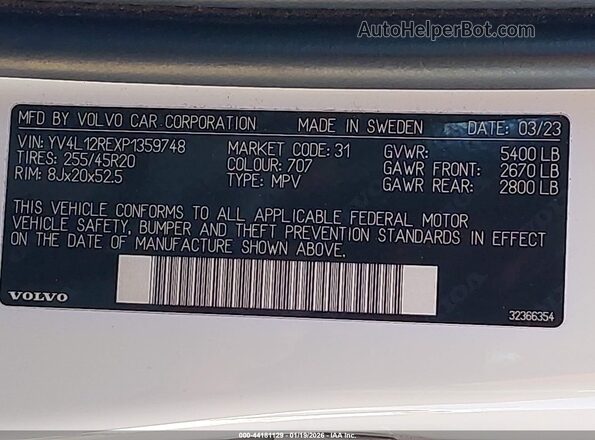 YV4L12REXP1359748 2023 VOLVO XC60 White 