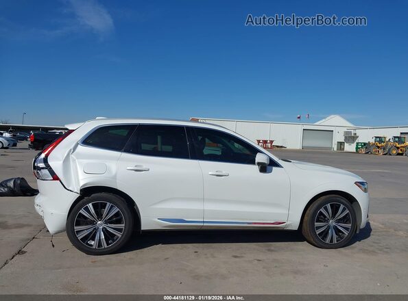 YV4L12REXP1359748 2023 VOLVO XC60 White 