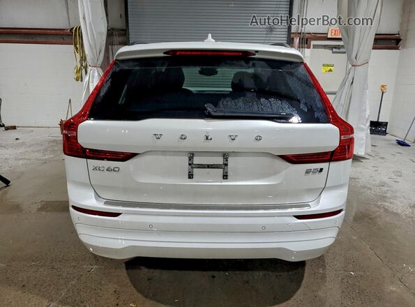 YV4L12RK3N1083786 2022 VOLVO XC60 White Vista trasera