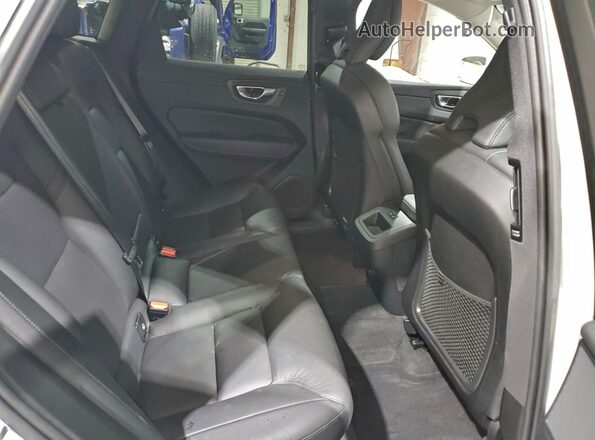 YV4L12RK3N1083786 2022 VOLVO XC60 White Vista interior trasera