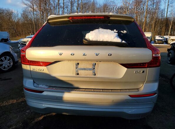 YV4L12RK4N1025816 2022 VOLVO XC60 Silver Rear view