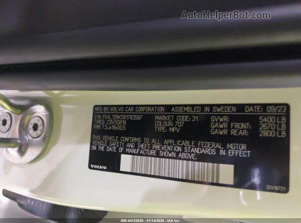 YV4L12RK5R1783587 2024 VOLVO XC60 White Вид підкапотного простору