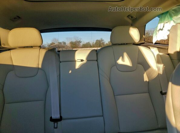 YV4L12RN4P1271794 2023 VOLVO XC60 White Հետևի նստատեղերի տեսք