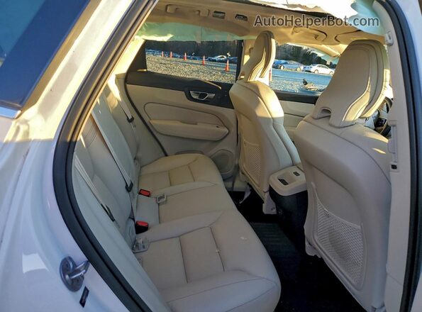 YV4L12RN4P1271794 2023 VOLVO XC60 White Սալոնի հետևի տեսք