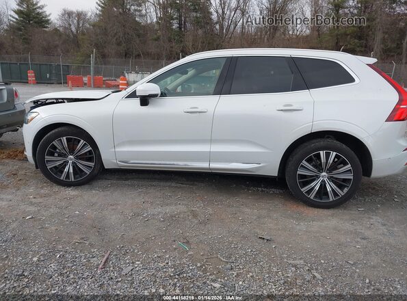 YV4L12RNXP1319346 2023 VOLVO XC60 White 