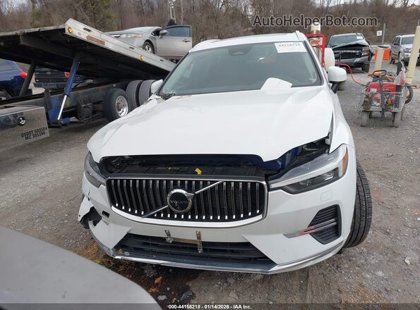 YV4L12RNXP1319346 2023 VOLVO XC60 White 